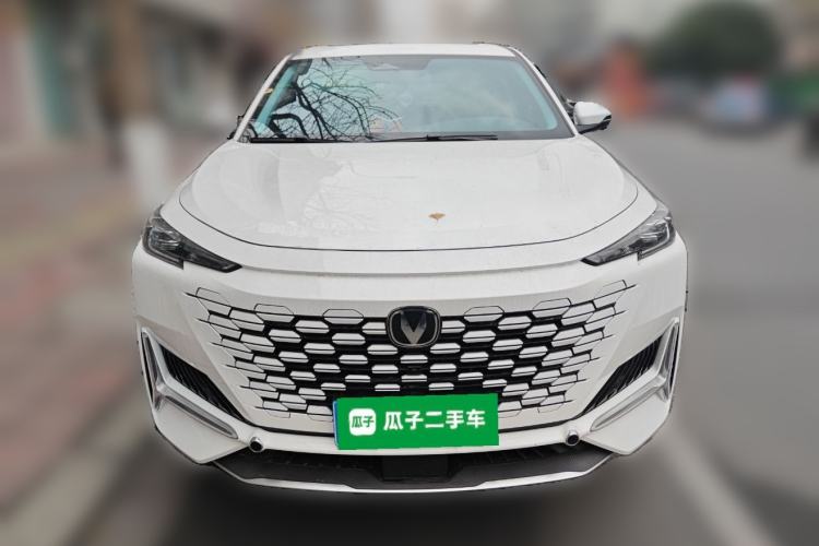 Used Changan UNI-K 2024 2.0T Two-Wheel Drive YueShang Trim
