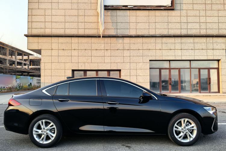 Used Buick Regal 2024 25T Deluxe Edition Exterior 2