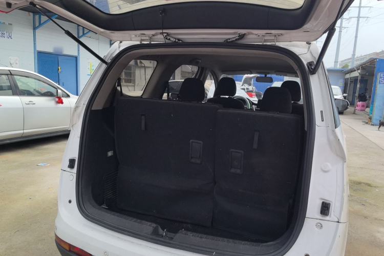 Used Baojun 730 2019 1.5L Manual Fashion Model 7-seater National V