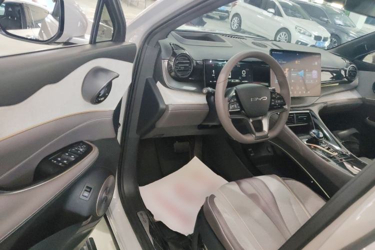 Used BYD Frigate 07 2023 DM-i 205KM Flagship Model