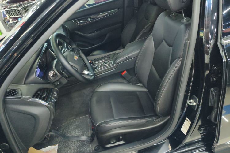 Used Cadillac CT5 2020 28T Fashion Edition Left Front Seat