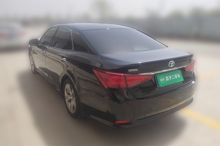 Used Toyota Crown 2015 2.5L Fashion Limited Edition
