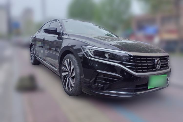 Used Volkswagen Passat 2023 Revised 330TSI Elite Edition Front Right 45 Deg