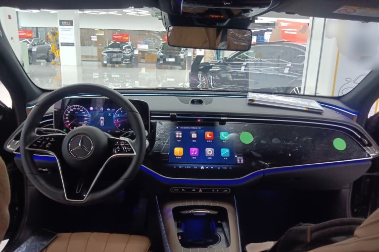 Used Mercedes-Benz E-Class 2024 E 300 L Luxury Model Center Console