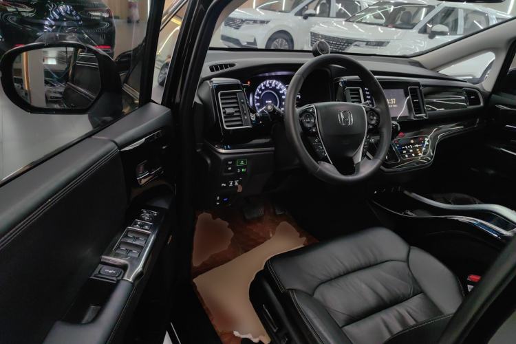 Used Honda Elysion 2019 2.0L Hybrid Supreme Edition