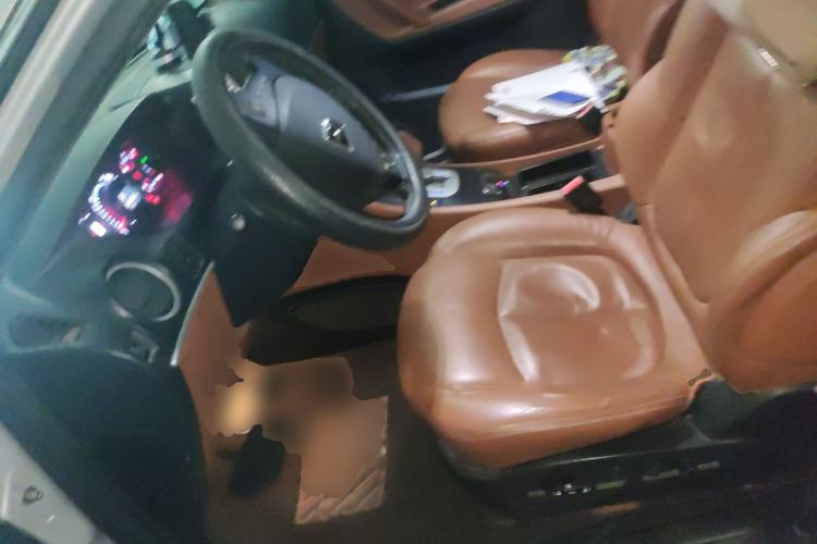 Used Luxgen Great 7 SUV 2011 2.2T Four-Wheel Drive ZhiZun Version
