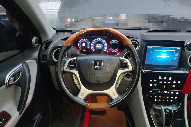 Used Luxgen Great 7 SUV 2015 2.2T Two-Wheel-Drive ZhiZun Version
