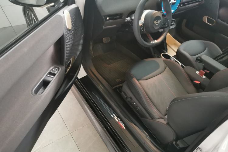 Used MINI Electric COOPER 2024 452km COOPER SE Racing Driver
