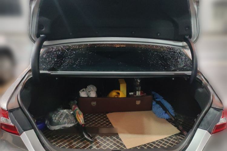 Used Toyota Camry 2021 2.0G Luxury Edition Trunk