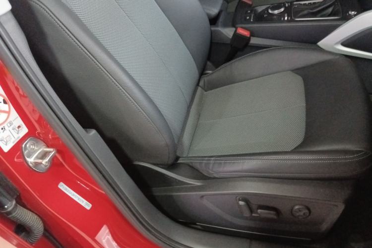 Used Audi Q2L 2018 35 TFSI Fashion Elegant Version China V
