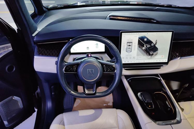 Used Zeekr 009 2022 WE Edition Steering Wheel