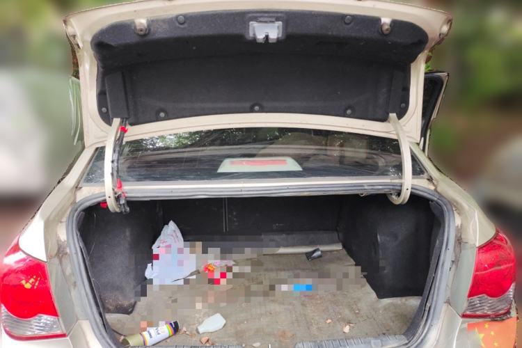 Used Chevrolet Cruze 2013 1.6L SL MT Trunk