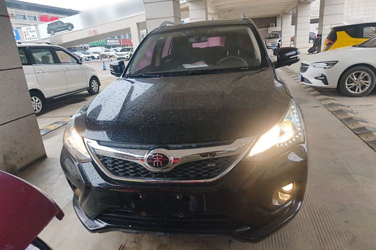 Used BYD Song 2017 Gaishi Upgrade Edition 1.5TI Manual Elite Model Front