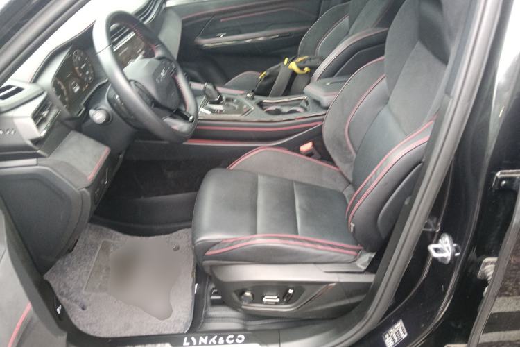 Used Lynk & Co 05 2020 2.0TD Four-Wheel Drive HypeHalo Left Front Seat