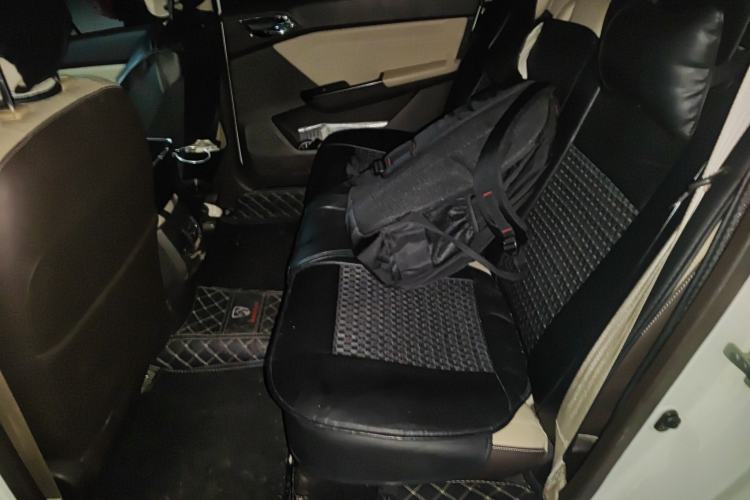 Used Baojun 310W 2017 1.5L Manual Fashion Edition China VI
