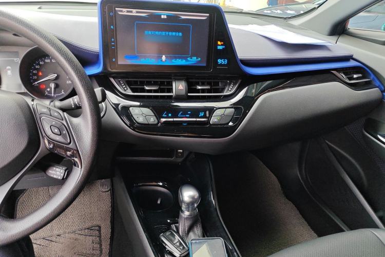 Used Toyota C-HR 2018 2.0L Leading Edition China VI Center Console