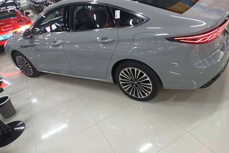 Used Chery Fengyun A8L 2025 1.5 TGDI 145 km Luxury Version
