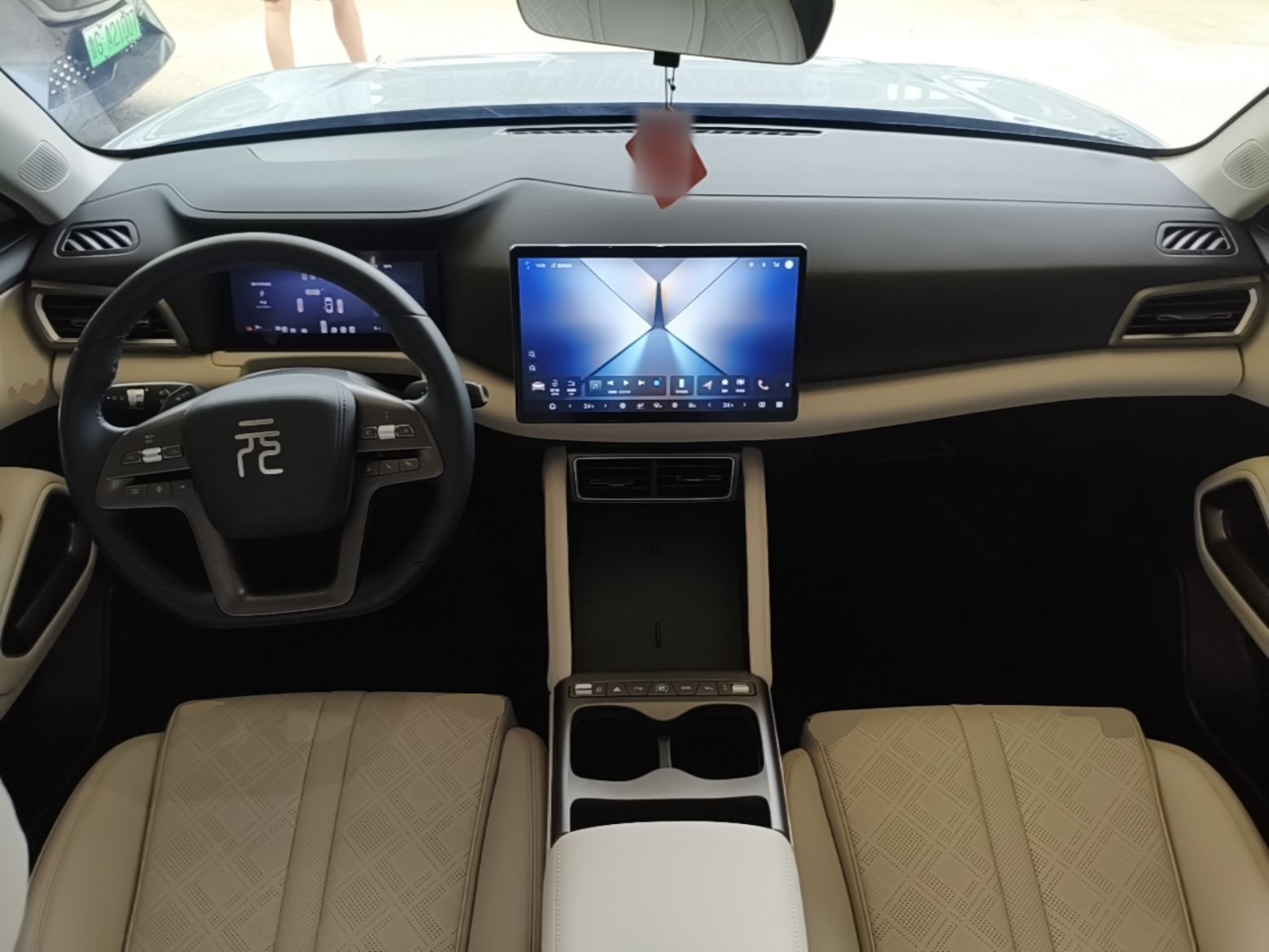 BYD Yuan UP 2025 Intelligent Driving Version 401 KM Dynamic Edition — снимка 12