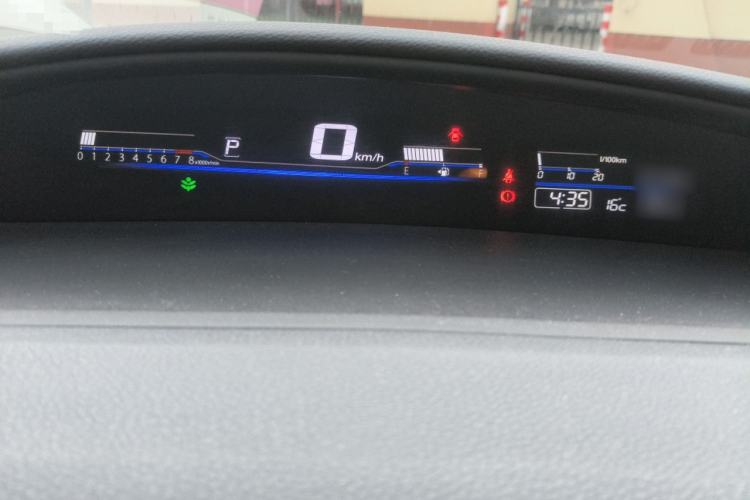 Used Honda Jade 2013 1.8L CVT Luxury Edition 6 seats
