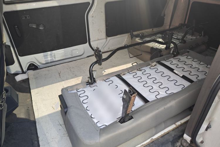 Used Jinbei Hiace X30 2023 1.5L Wealthy-Style Passenger Van 5/6/7-Seater Non-Air-Conditioned Version SWC15M
