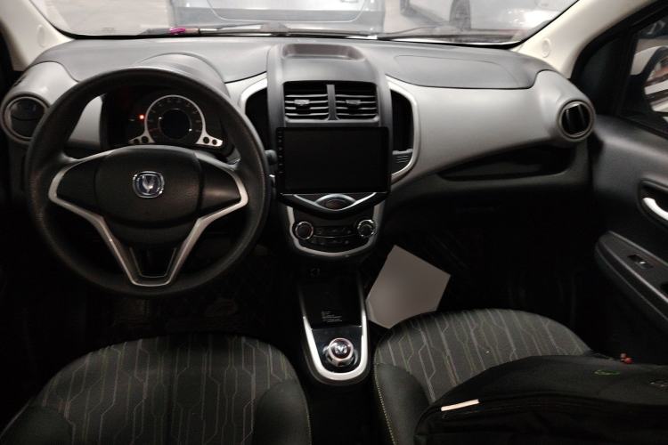 Used CHANGAN Benni E-Star 2021 National Edition Xinyi Edition Lithium Iron Phosphate (31.18 kWh) Center Console