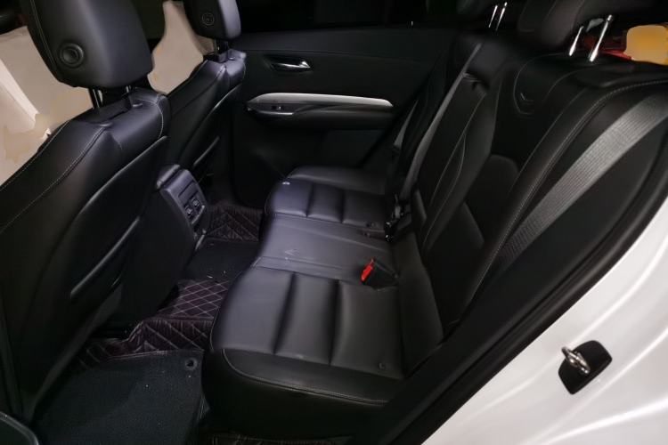 Used Cadillac XT4 2018 28T Two-Wheel-Drive Luxury Model
