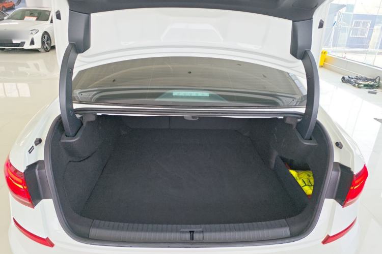 Used Volkswagen Passat New Energy 2022 430 PHEV Hybrid Luxury Edition Trunk