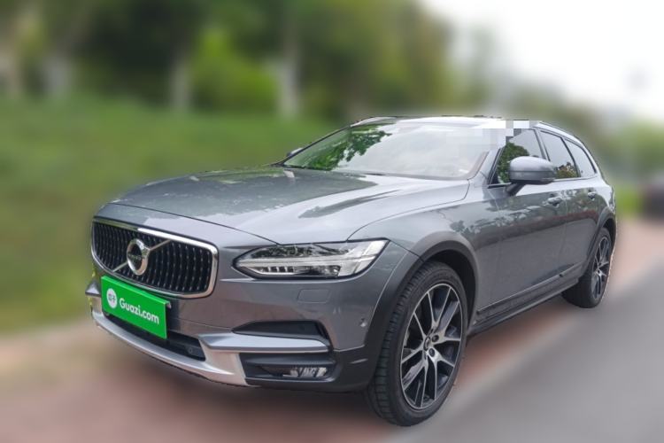 Used Volvo V90 2020 Cross Country T5 AWD Prestige Edition