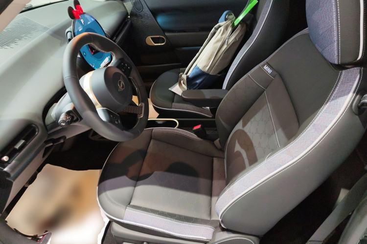 Used MINI Electric MINI COOPER 2025 456km COOPER E Classic Style
