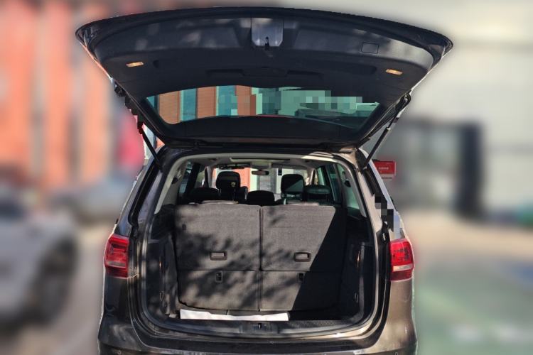 Used Volkswagen Sharan 2016 380TSI Comfort Edition 7-Seater Trunk