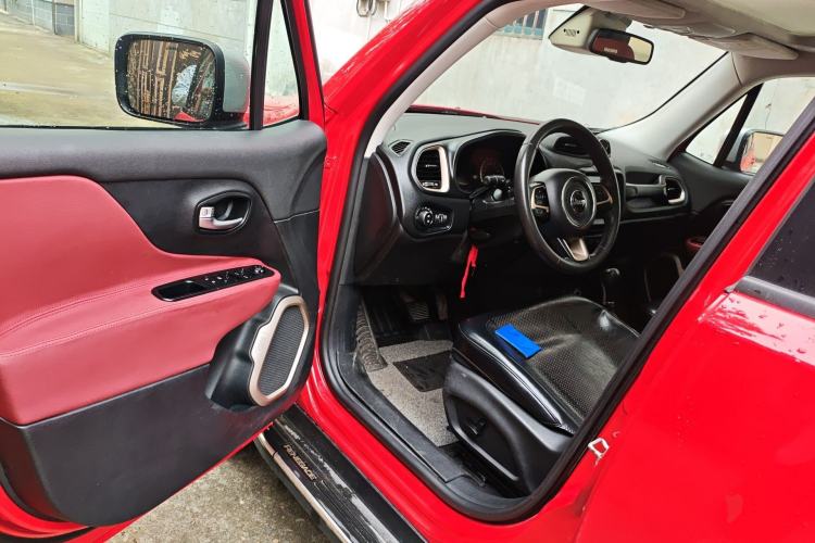 Used Jeep Renegade 2018 Connected Large Screen Version 180TS Automatic Four-Wheel Drive All-Terrain Version
