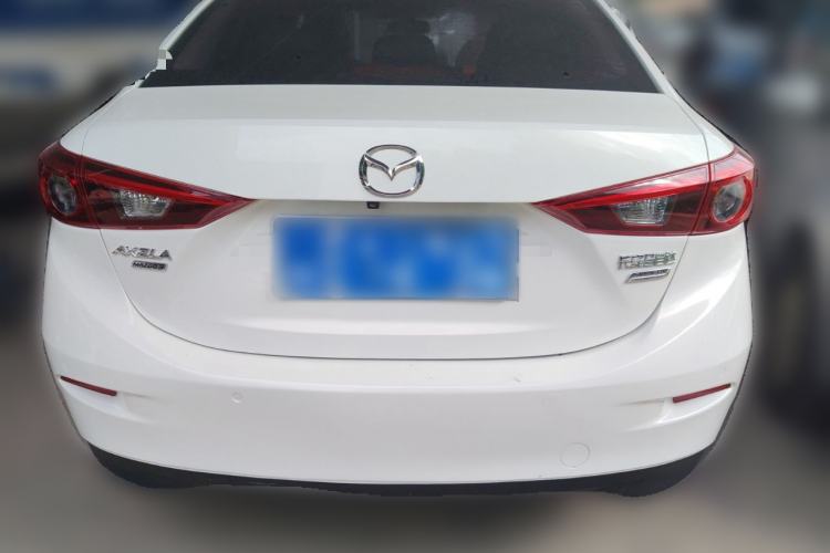 Used Mazda 3 Axela 2017 Sedan 1.5L Automatic Luxury Model Emission Standard China V
