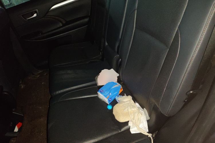 Used Toyota Highlander 2018 2.0T Four-Wheel Drive Prestige Version 7 Seats China VI Standard