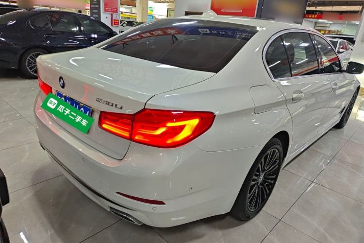 Used BMW 5 Series 2019 530Li Luxury Edition Premium Package
