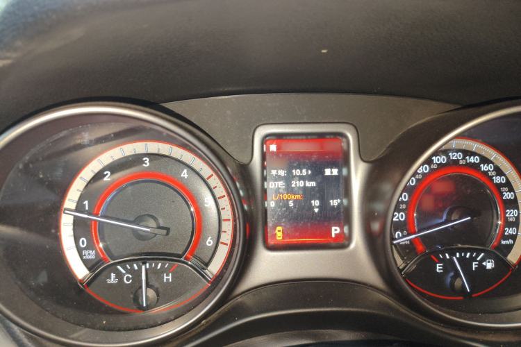 Used Dodge Journey 2015 2.0TD Four-Wheel Drive Luxury Edition Instrument Cluster