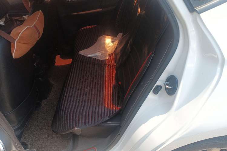 Used CHANGAN Alsvin 2018 1.4L Manual Comfort Model China V Standard