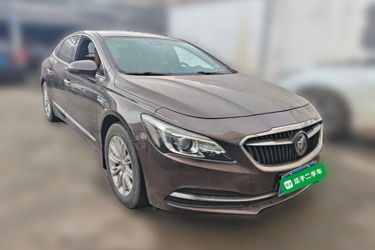 Used Buick LaCrosse 2016 20T Luxury Model Front Right 45 Deg