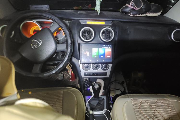 Used CHANGAN KAICHENG Ounuo S 2015 1.5L CNG Model Center Console