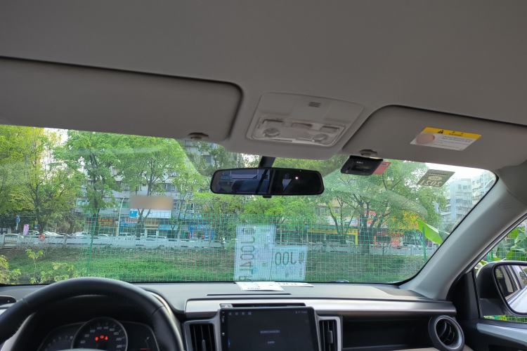 Used Toyota RAV4 2015 2.0L CVT Two-Wheel Drive Urban Edition
