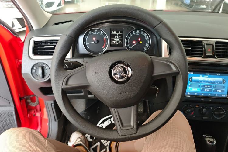 Used Skoda Rapid Spaceback 2014 1.6L Automatic Enjoyment Edition Steering Wheel