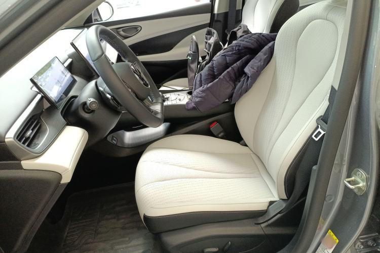 Used BYD Seal 05 DM-i 2025 DM-i Intelligent Drive 120KM Flagship Model Left Front Seat