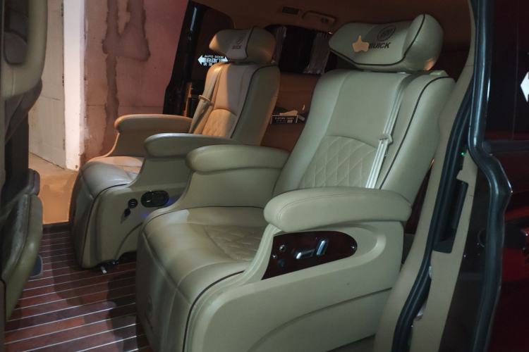 Used Buick GL8 2017 ES 28T Premium Version China V Standard
