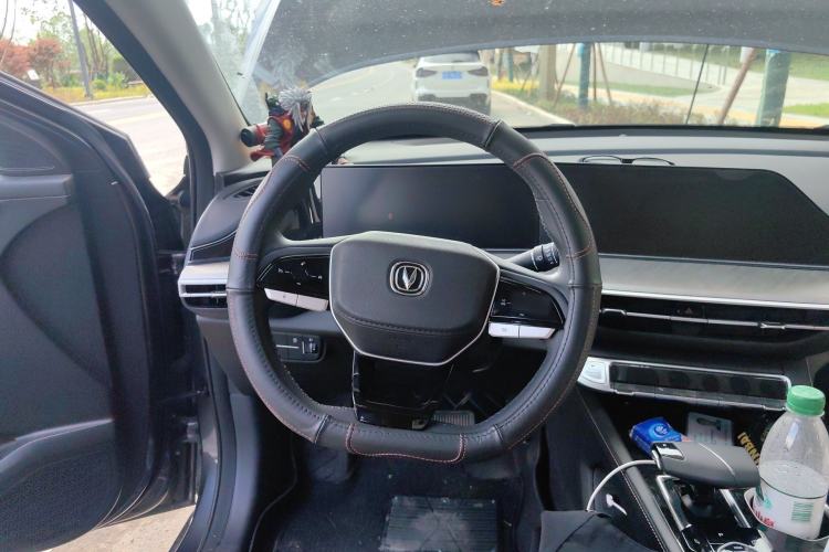 Used CHANGAN Eado 2023 Changan Edition PLUS Blue Whale NE 1.4T GDI DCT Prestige Version Steering Wheel