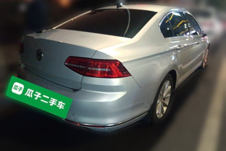 Used Volkswagen Magotan 2017 330TSI DSG Leading Model Rear Right 45 Deg