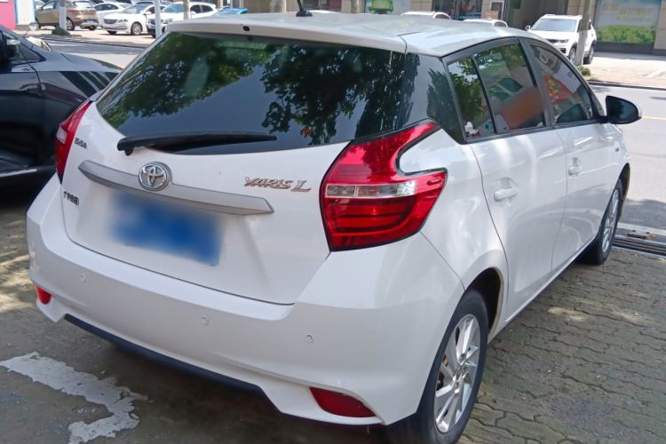 Used Toyota YARiS L Zhi Xuan 2016 Revised Version 1.5G CVT with Dynamic Sunroof