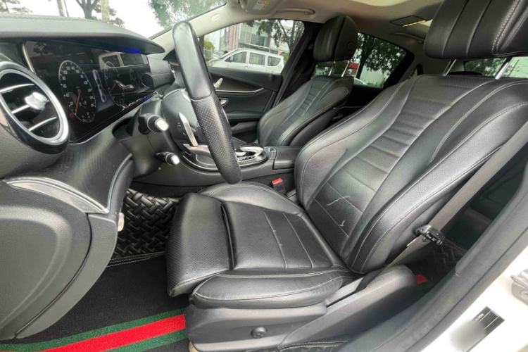 Used Mercedes-Benz E-Class 2018 E 200 L Sport Edition Interior 5