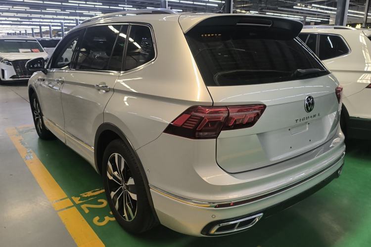 Used Volkswagen Tiguan L 2023 330TSI Automatic Two-Wheel Drive R-Line Enjoyment Edition