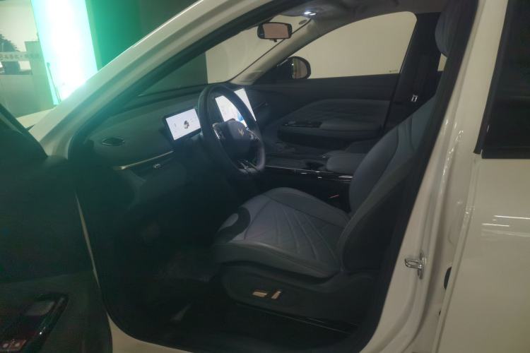 Used ARCFOX T1 2025 Model 425 PLUS
