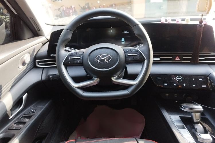 Used Hyundai Elantra 2022 1.5L CVT LUX Prestige Edition