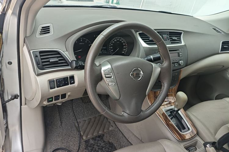Used Nissan Sylphy 2014 1.6XV CVT Deluxe Edition